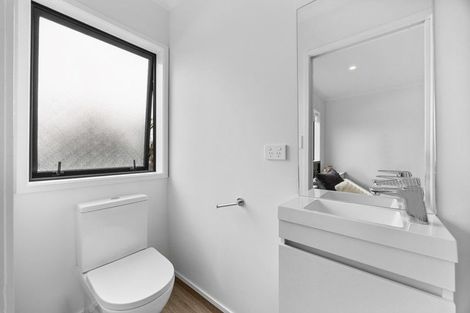 Photo of property in 500c Te Atatu Road, Te Atatu Peninsula, Auckland, 0610