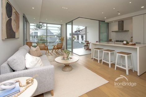 Photo of property in 2/22 Esplanade, Sumner, Christchurch, 8081