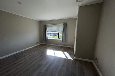 Photo of property in 2 Bellbird Rise, Murrays Bay, Auckland, 0630