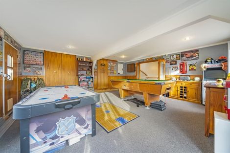 Photo of property in 4 Greenwich Grove, Stokes Valley, Lower Hutt, 5019