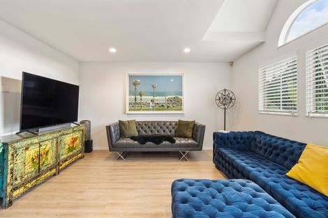 Photo of property in 1/35 Newhaven Terrace, Mairangi Bay, Auckland, 0630