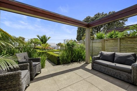Photo of property in 250a Courtenay Street, Strandon, New Plymouth, 4312