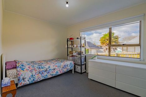 Photo of property in 2/21 Rapallo Place, Farm Cove, Auckland, 2012