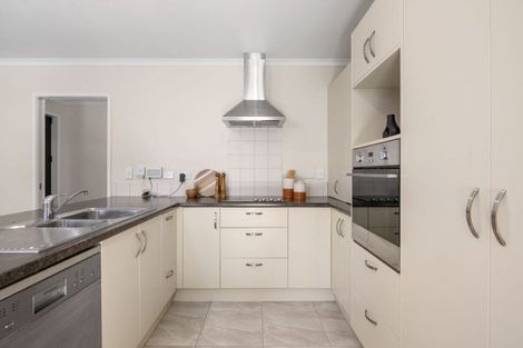 Photo of property in 1/16 Highgrove Drive, Grandview Heights, Hamilton, 3200