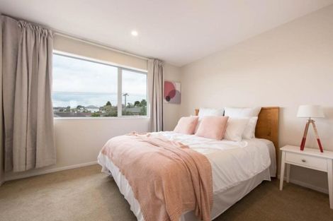 Photo of property in 25/11 Ray Small Drive, Papakura, 2110
