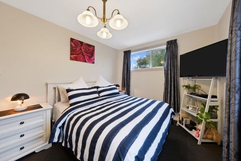 Photo of property in 4 Wimborne Crescent, Aranui, Christchurch, 8061