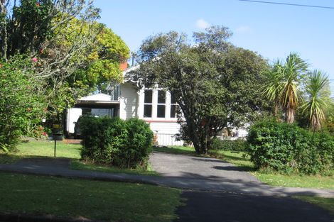 Photo of property in 12 Roseberry Avenue, Birkenhead, Auckland, 0626