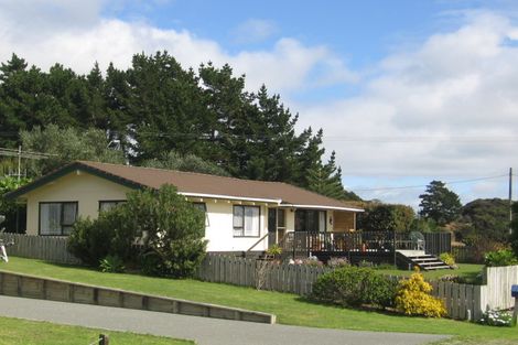 Photo of property in 2 Awatea Street, Mangawhai Heads, Mangawhai, 0505