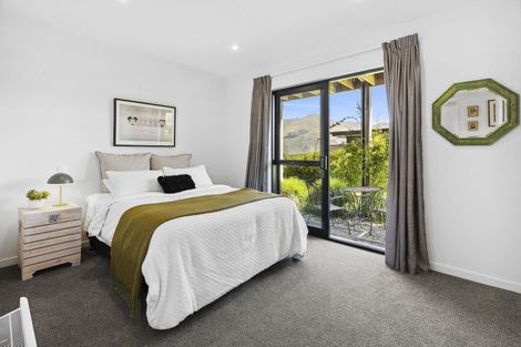 Photo of property in 9 Barclay Place, Wanaka, 9305