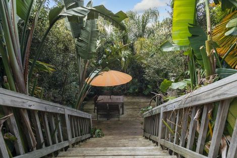 Photo of property in 27 Bayvista Close, Welcome Bay, Tauranga, 3112