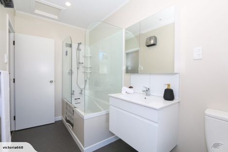 Photo of property in 1/23 Campbell Street, Karori, Wellington, 6012