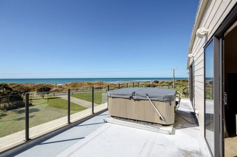 Photo of property in 295 Mataikona Road, Mataikona, Masterton, 5889