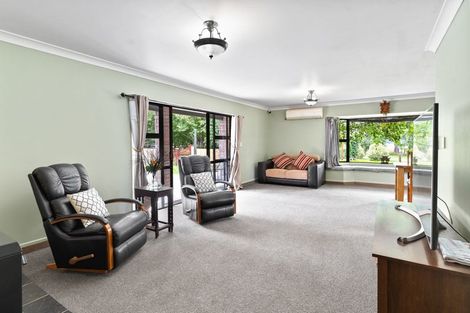 Photo of property in 71 Railway Road, Dalefield, Carterton, 5791