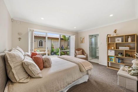 Photo of property in 3 Pounamu Place, Shelly Park, Auckland, 2014