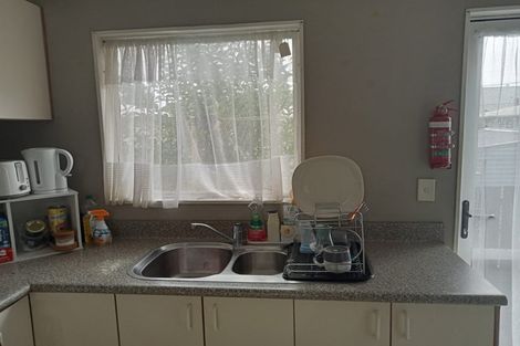 Photo of property in 18 Greenmeadows Avenue, Manurewa East, Auckland, 2102