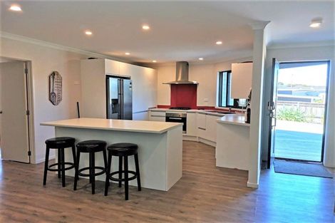 Photo of property in 4 Tuturu View, Ruakaka, 0116