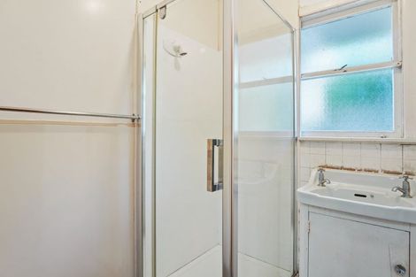 Photo of property in 1/9 Moana Avenue, Belmont, Auckland, 0622