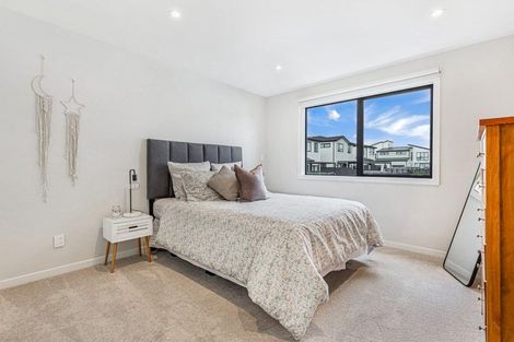 Photo of property in 3 Hea Road, Hobsonville, Auckland, 0616