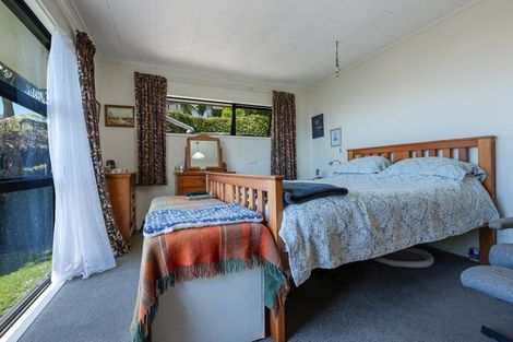 Photo of property in 54 Stratford Drive, Cable Bay, 0420