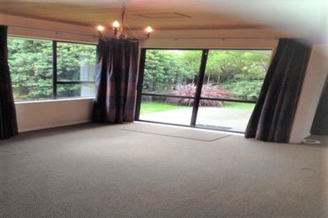 Photo of property in 6 Maywood Grove, Churton Park, Wellington, 6037