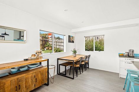 Photo of property in 2/11 Delamare Court, Sunnynook, Auckland, 0632