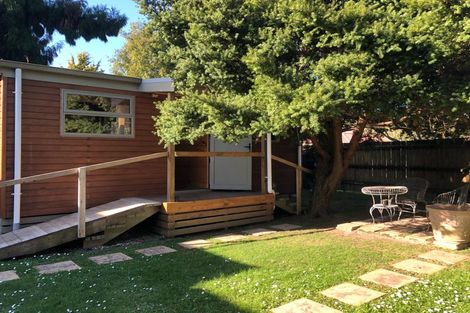 Photo of property in 1 Vectis Road, Hillcrest, Hamilton, 3216