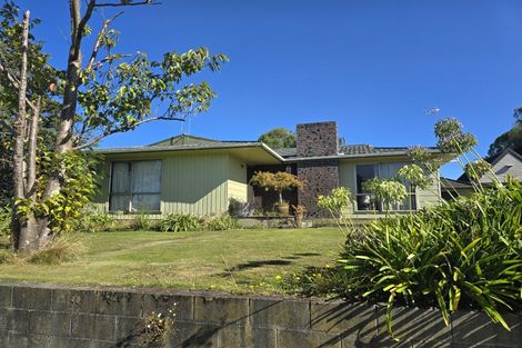 Photo of property in 41 Rhodes Drive, Kelvin Grove, Palmerston North, 4414