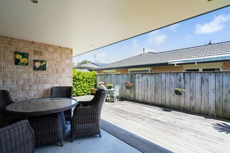 Photo of property in 4 Campbell Grove, Levin, 5510