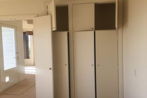 Photo of property in 82 Moana Road, Kelburn, Wellington, 6012