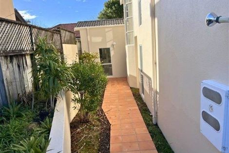 Photo of property in 2/16a Onepoto Road, Hauraki, Auckland, 0622