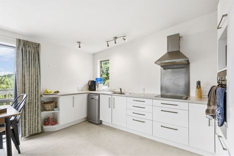 Photo of property in 10 Treetops Way, Bayview, Auckland, 0629