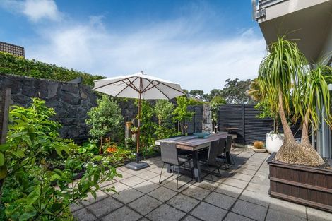 Photo of property in 7/258 Hurstmere Road, Takapuna, Auckland, 0622