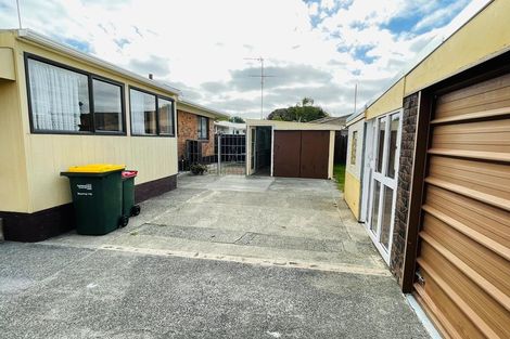 Photo of property in 27 Fernaig Street, Papakura, 2110
