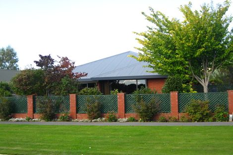 Photo of property in 114 Hagart-alexander Drive, Mosgiel, 9024