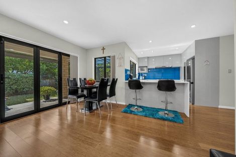 Photo of property in 12 Nandi Lane, Ranui, Auckland, 0612