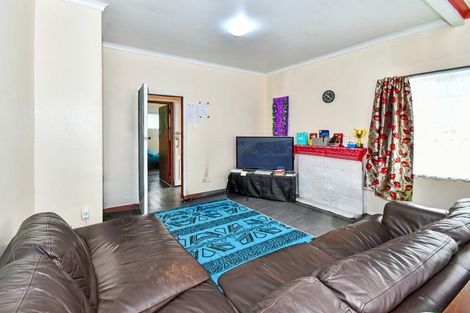 Photo of property in 1/7 Spring Street, Papatoetoe, Auckland, 2025