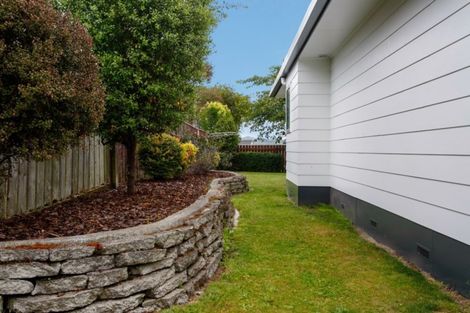 Photo of property in 35 Otupai Street, Two Mile Bay, Taupo, 3330