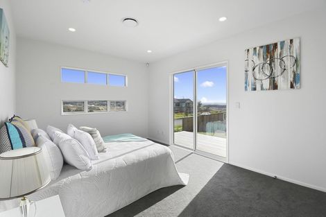 Photo of property in 21 Annmarie Avenue, Totara Park, Auckland, 2019