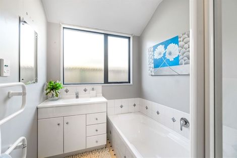 Photo of property in 12 Ballymena Drive, Belfast, Christchurch, 8051