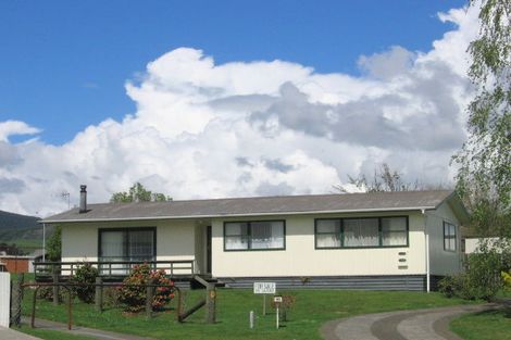 Photo of property in 43 Dickens Street, Owhata, Rotorua, 3010