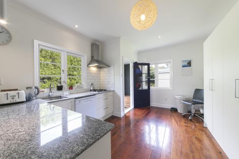 Photo of property in 41 Queen Street, Riverhead, 0820