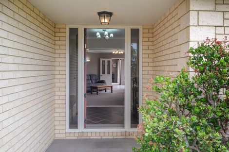 Photo of property in 61 Parkhaven Drive, Rosehill, Papakura, 2113