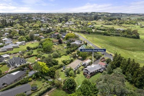 Photo of property in 32 Cemetery Road, Waiuku, 2123