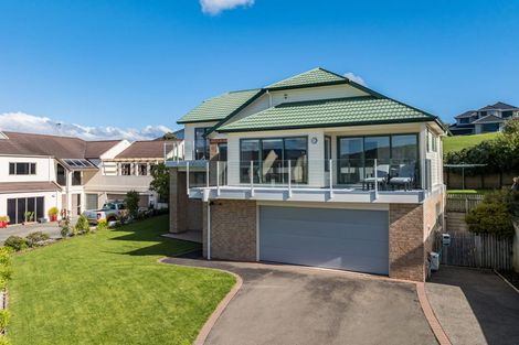 Photo of property in 12 Bowsprit Way, Whitby, Porirua, 5024