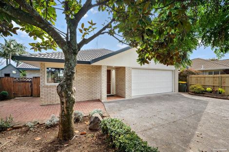 Photo of property in 50 Huntington Drive, Huntington Park, Auckland, 2013