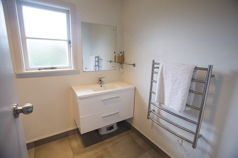 Photo of property in 33 Gilliam Street, New Lynn, Auckland, 0600