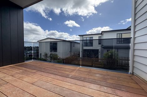 Photo of property in 14 Newhaven Terrace, Mairangi Bay, Auckland, 0630