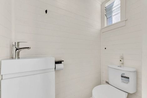 Photo of property in 17 Kearneys Road, Linwood, Christchurch, 8062