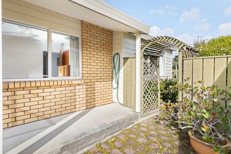 Photo of property in 1 Rosemary Place, Katikati, 3129