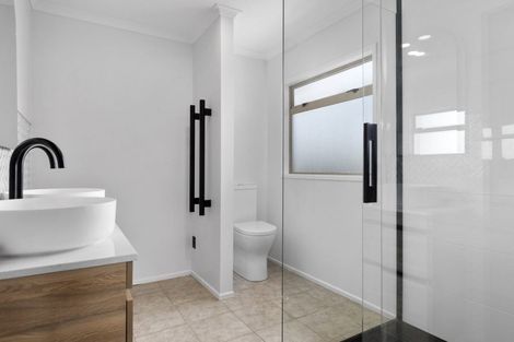 Photo of property in 17 Milbrook Place, Chartwell, Hamilton, 3210